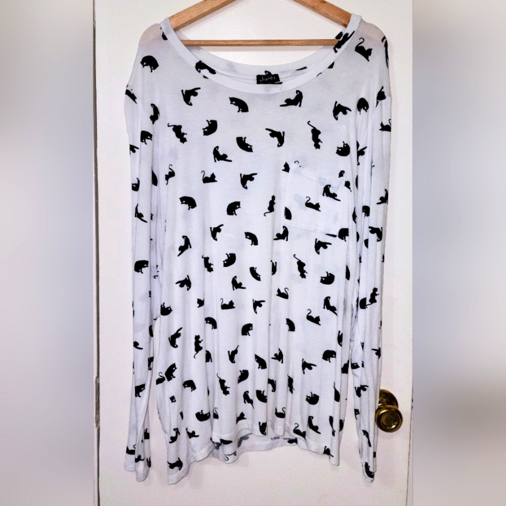 Justify size2X Long Sleeve Scoop Neck Super Soft Super Sheer White Kitty Blouse